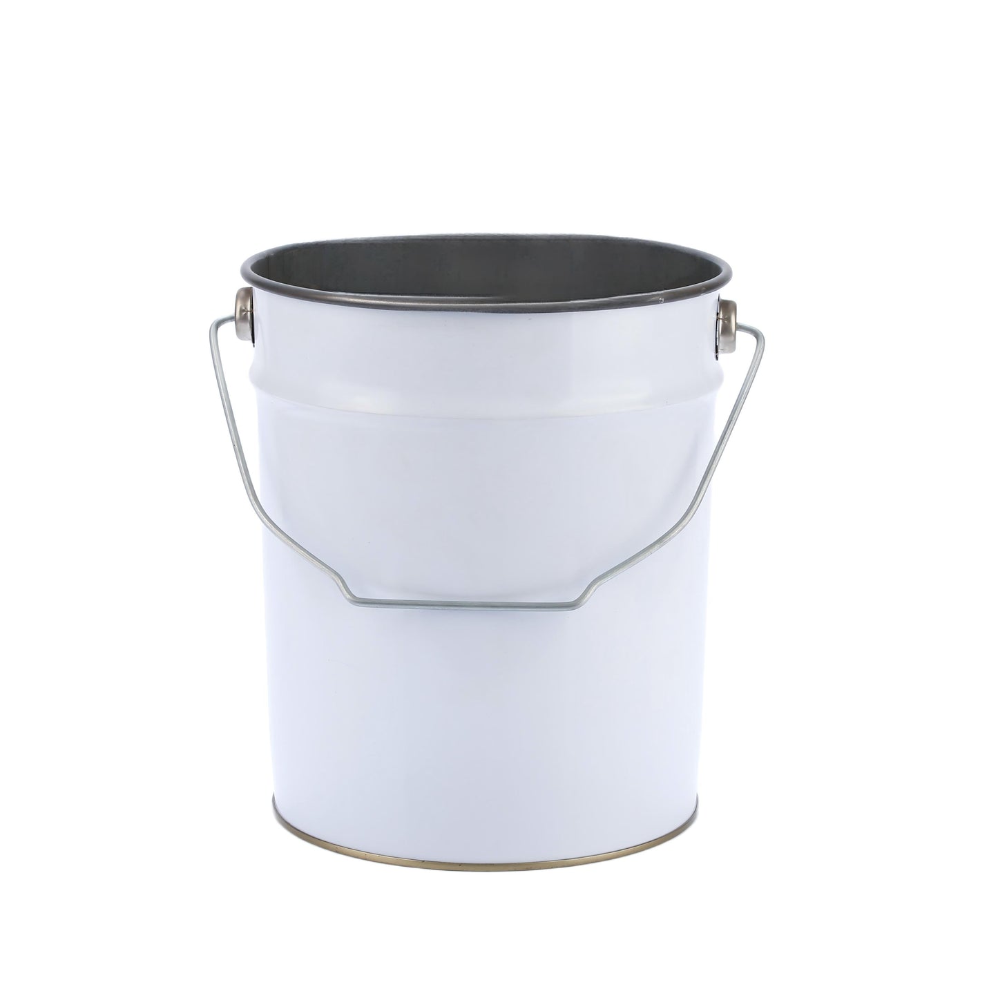 metal_buckets_with_lid
