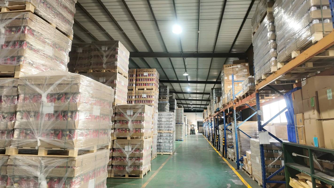 shenzhen_huate_packing_warehouse_of_tin_cans
